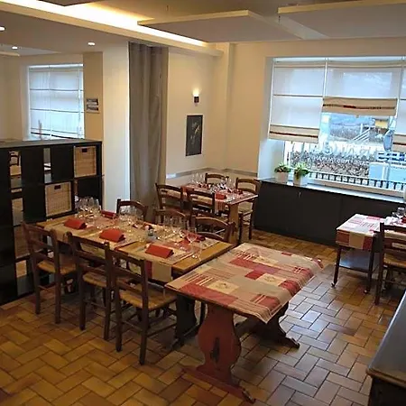 Les Rangs 酒店 Conthey